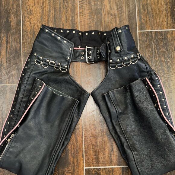 🔥 Papas Leather Motorcycle Chaps – XS – Pink Trim 🩷 - Picture 6 of 16